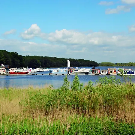 Holiday home Reihenhaus Mit Wlan In Buchholz Am Mueritzsee *